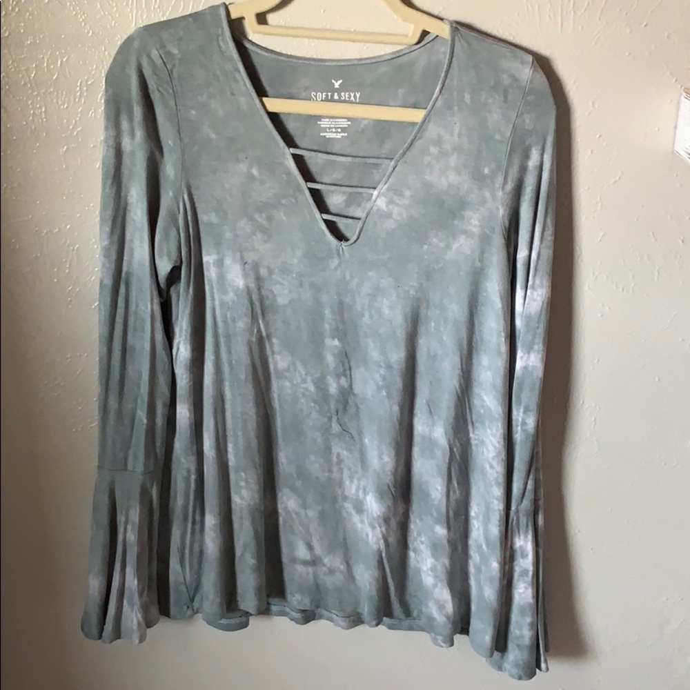 American Eagle Turquoise top bell sleeve